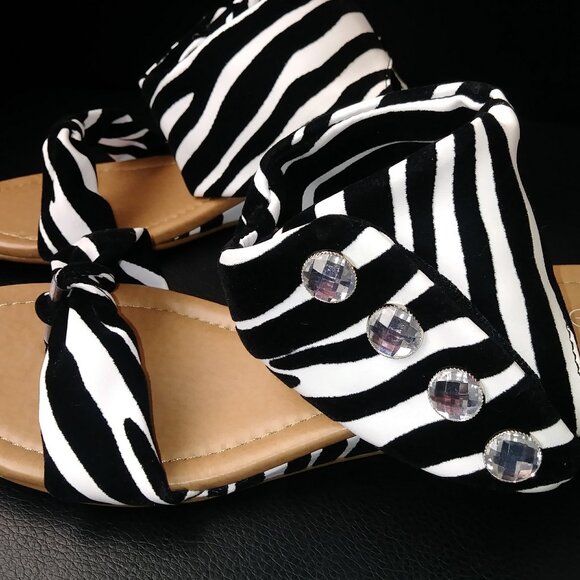 Brand New Forever Shoes, Zebra Print. - Picture 6 of 6